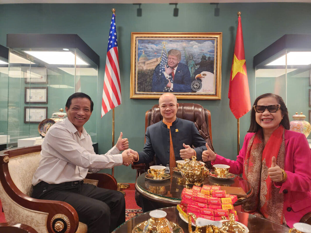 GIAO LONG & KIM LONG PHÁT: GIAO THOA TINH HOA VÕ HỌC VÀ CÔNG NGHỆ CHĂM SÓC SỨC KHỎE